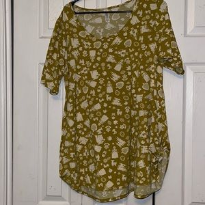 LuLaRoe Disney princess/castle shirt